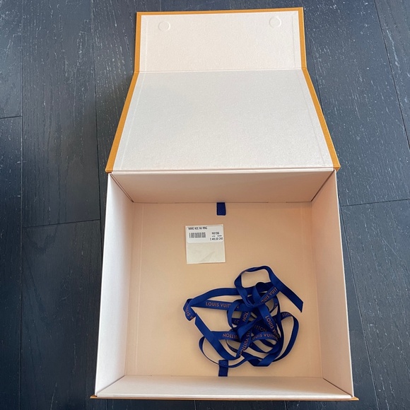 LOUIS VUITTON LV Gift Box Magnetic Empty Large Box storage decoration for bag - Picture 8 of 9